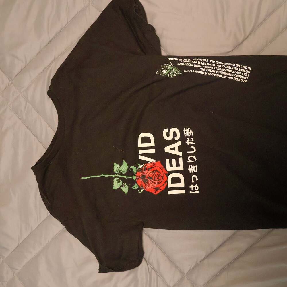 Rose Graphic tshirt